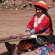 Peruvian woman weaving